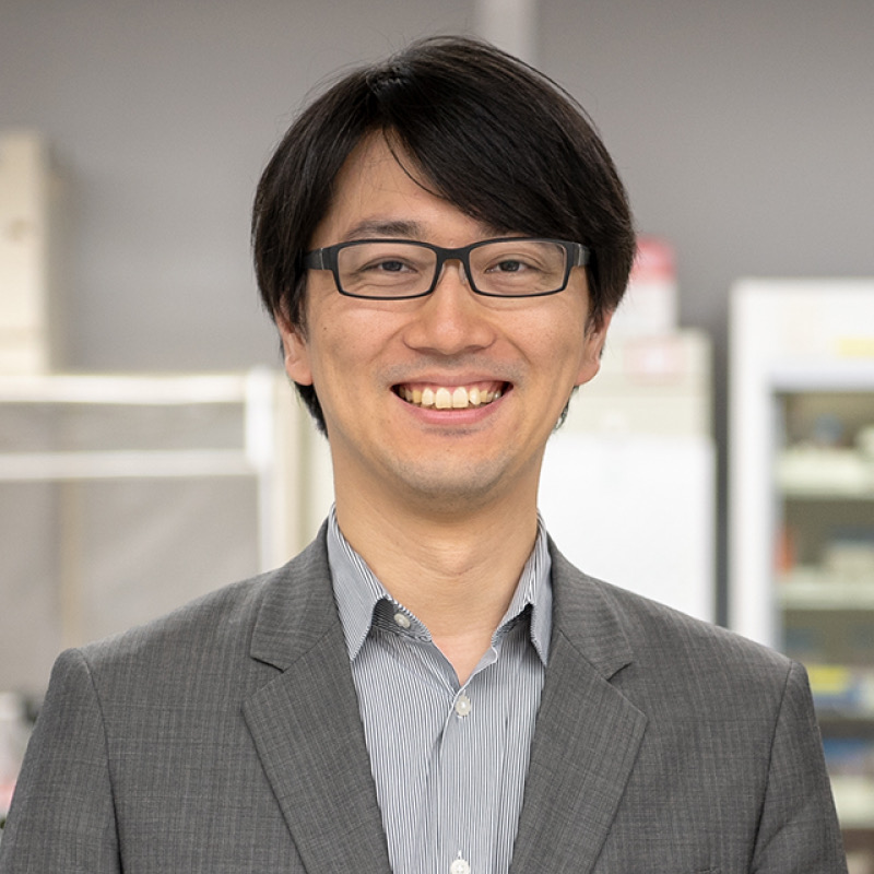 YOSHIHO IKEUCHI